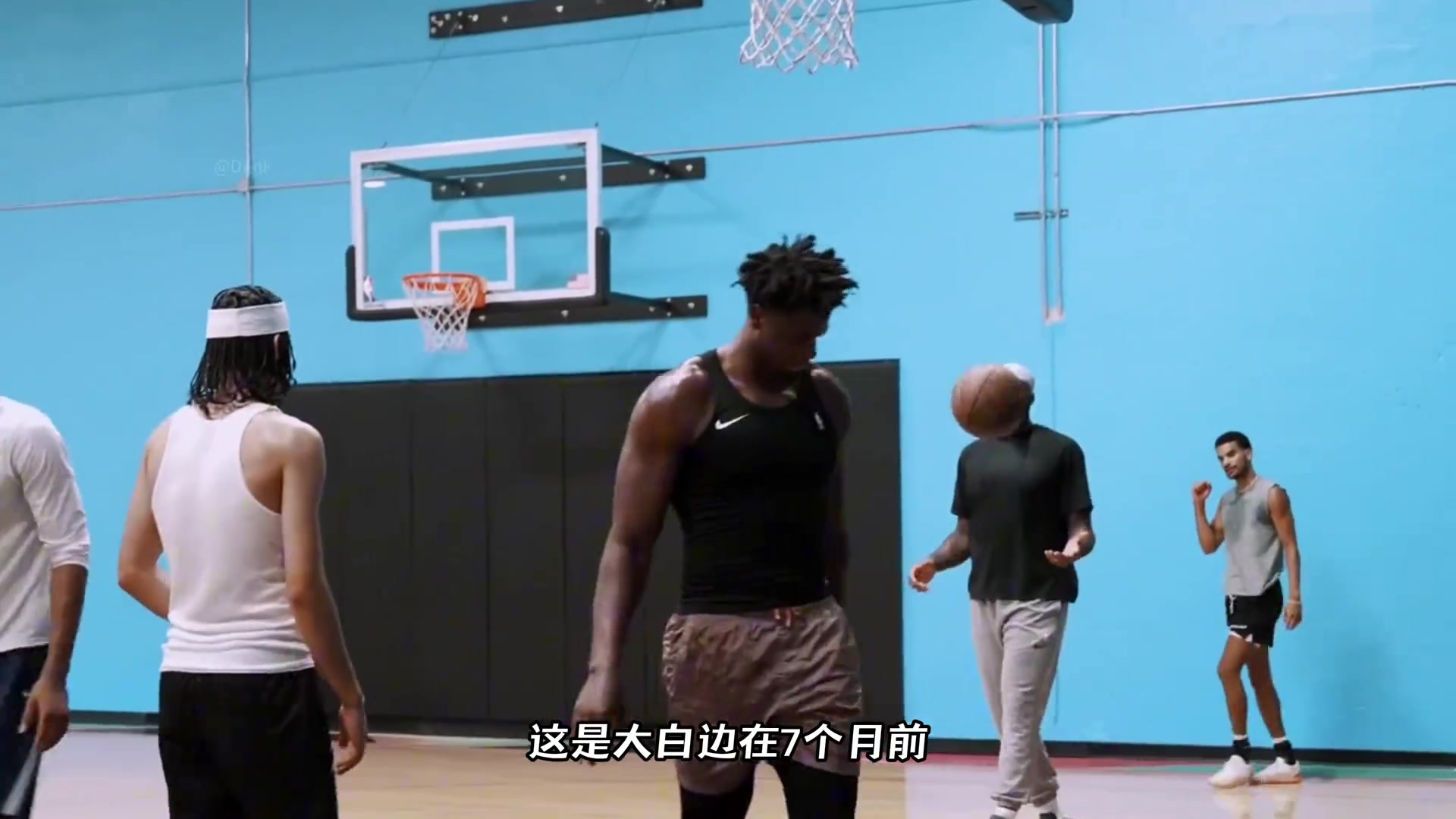 退役后的白邊有多壯？為什么說他才是球盲鑒定器