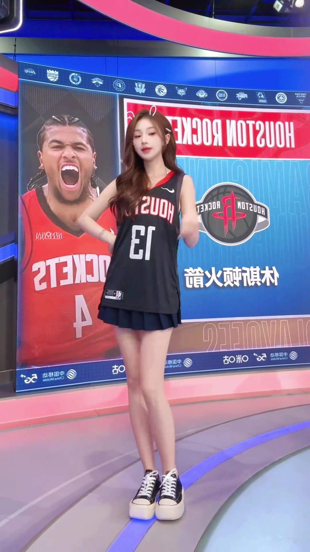 火箭贏了！沒(méi)想到女主播還想念著哈登呢