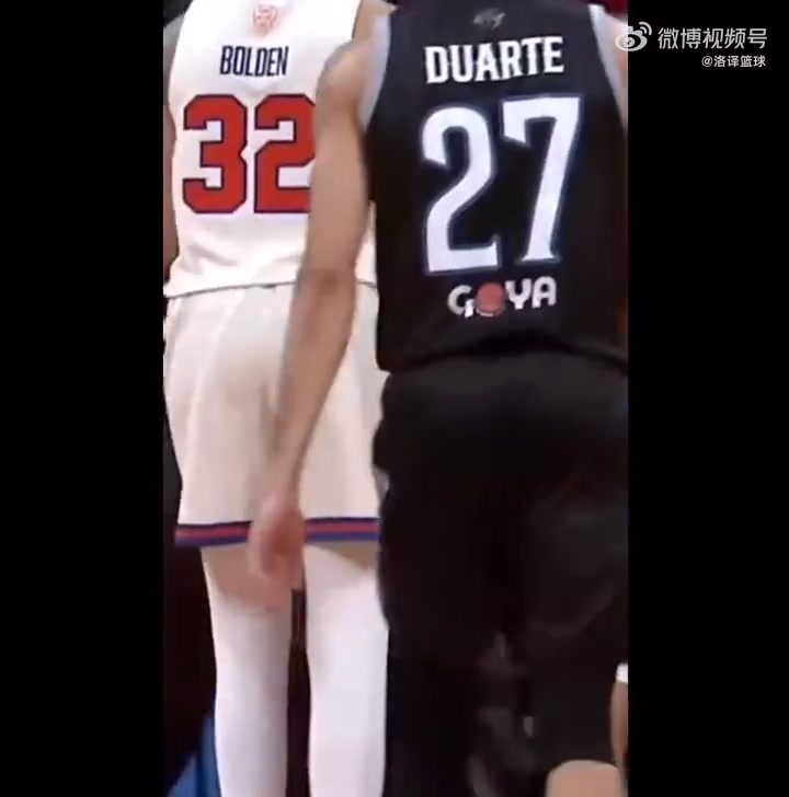 大打出手！NBA冠軍中鋒麥基與1米83波多黎各小后衛(wèi)爆發(fā)沖突