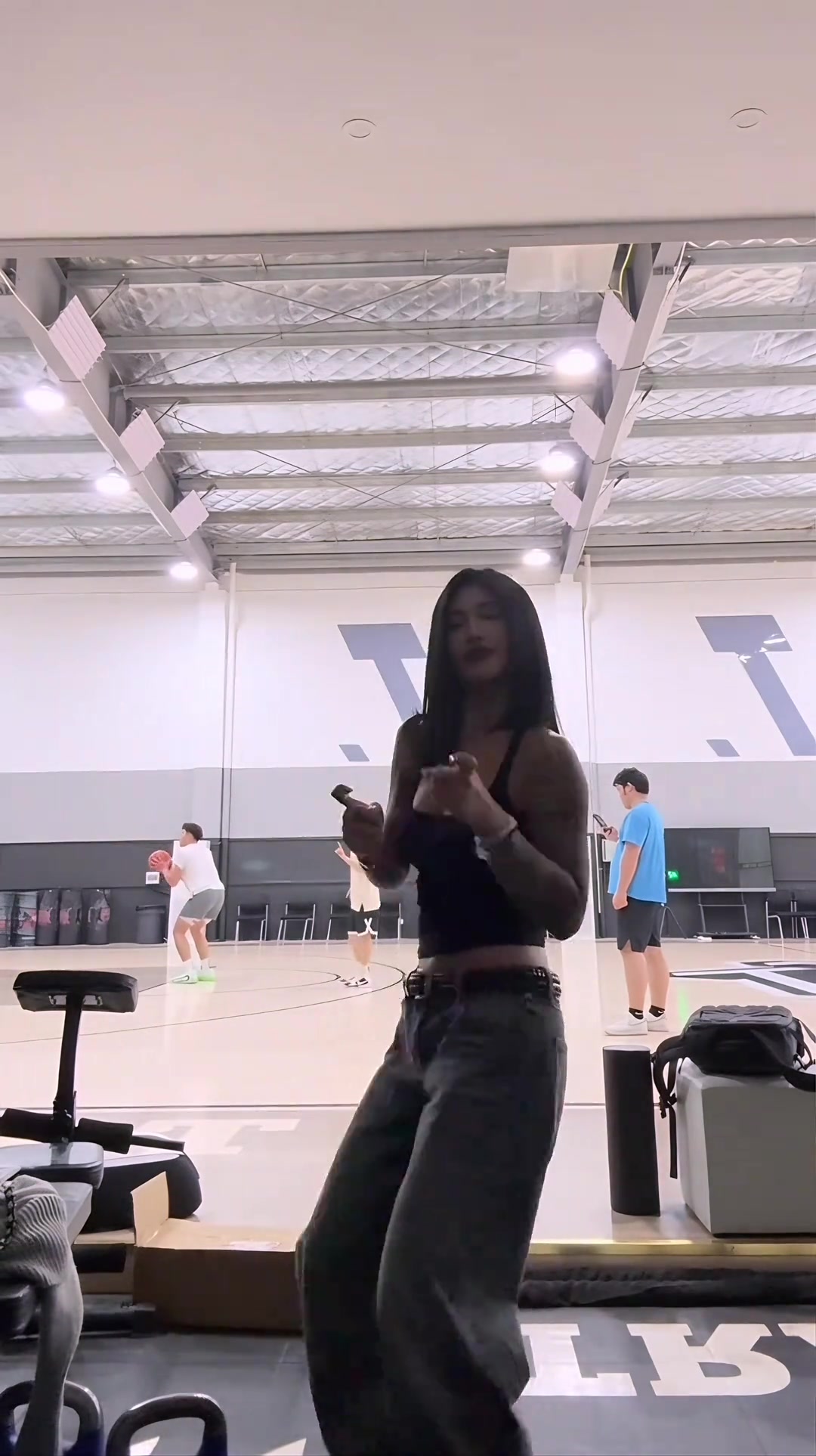 身材舞蹈都很辣！李添榮女友胡玄子再秀熱舞